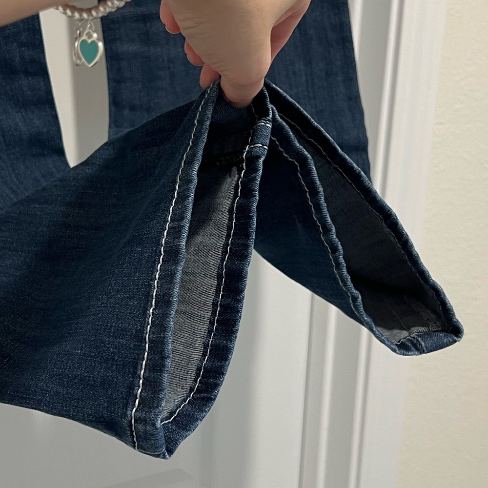 Women’s Western Jeans - Picture 5 of 5